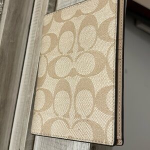 Passport Canvas in Signature Canvas - Coach
